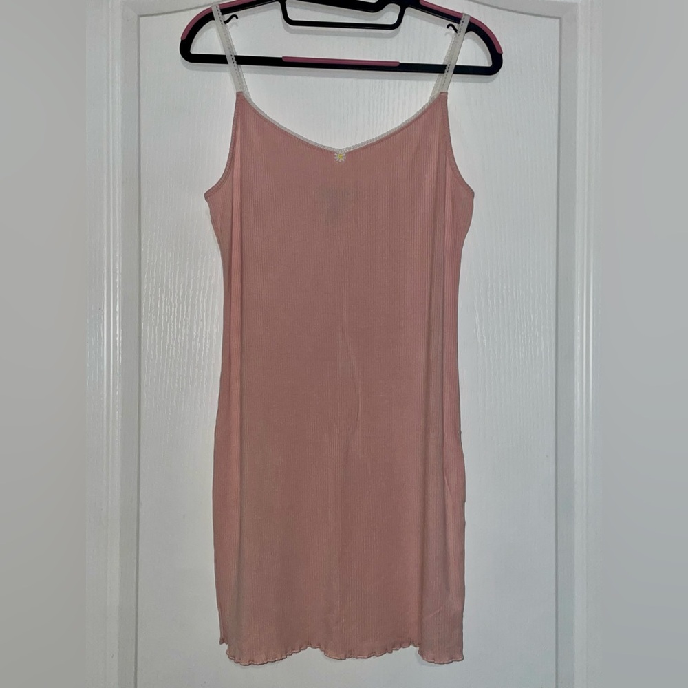Forever 21 Blush Daisy Dress